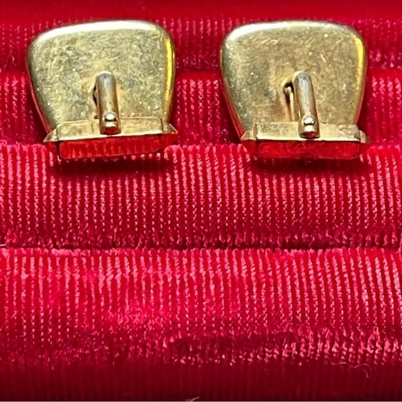 ⚫️⚫️⚫️ Mother of Pearl Checkerboard Cuff Links in Gold Plating - Picture 5 of 7